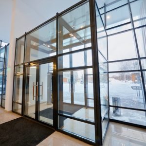 Конструкция витражей из алюминиевых профилей